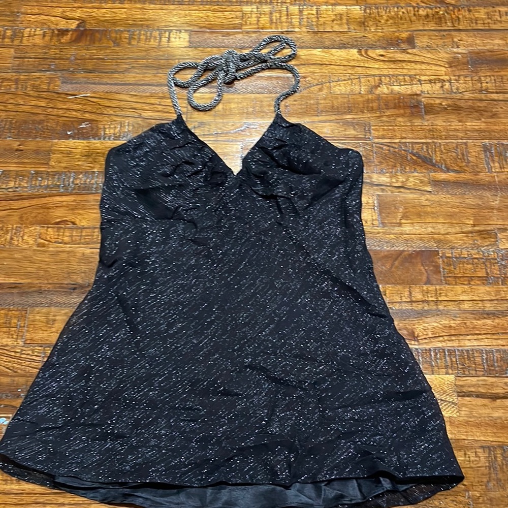 “NWT”Express Top